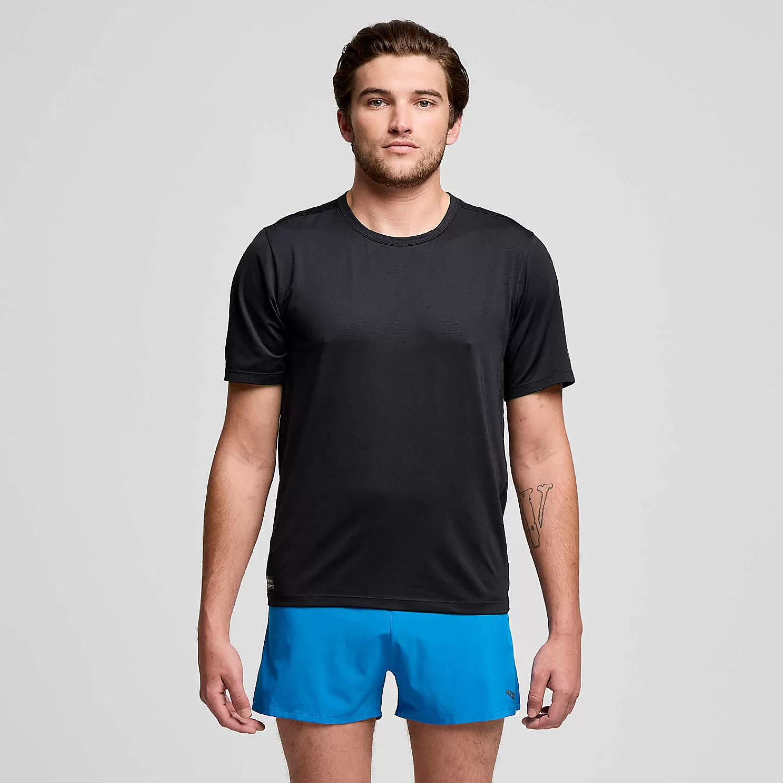 Tops<Saucony Stopwatch Short Sleeve Black